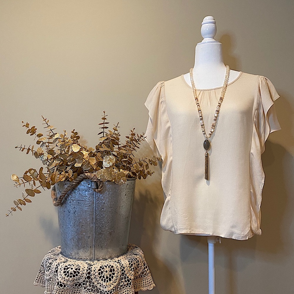 ANTHROPOLOGIE Cream Blouse Size M